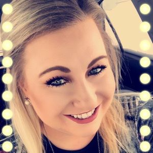 Meet your Posher, Katelynn